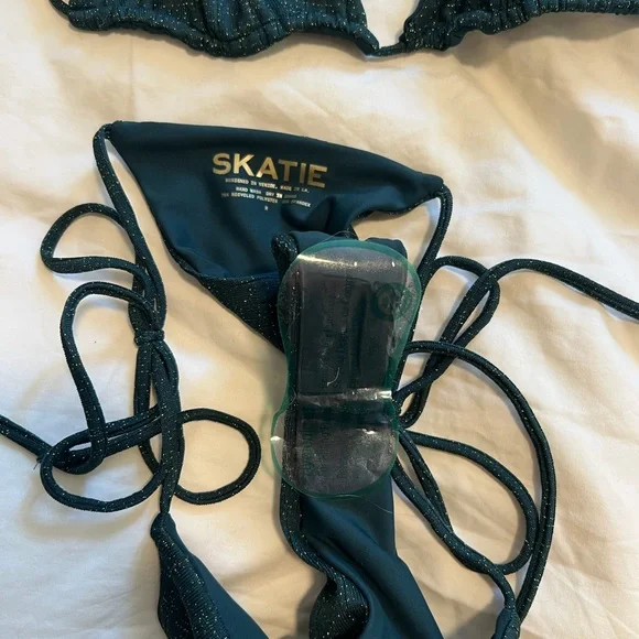 Skatie Glittering green Bikini Set - Picture 2 of 3